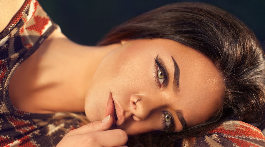 Deli zapeljive poglede s trepalnicami Depend - Perfect Eye Lashes! (foto: Unsplash.com/Toa HeftibaAtikh Bana)