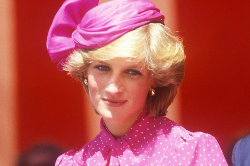 Že veš za čudovito klasično manikiro iz 90. let, ki jo je princesa Diana o-bo-že-va-la? (foto: Profimedia)
