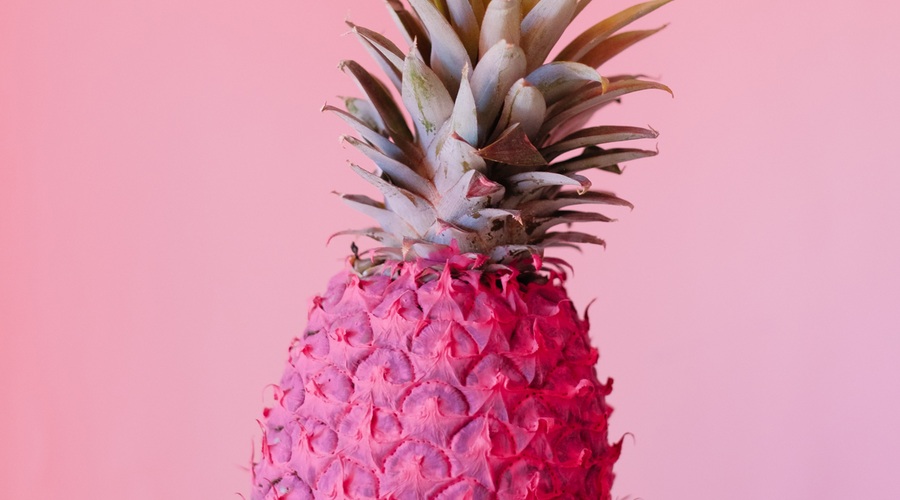 7 rožnatih stvari, ki ta hip ne smejo manjkati v tvojem življenju (foto: Unsplash.com/Lidya Nada)