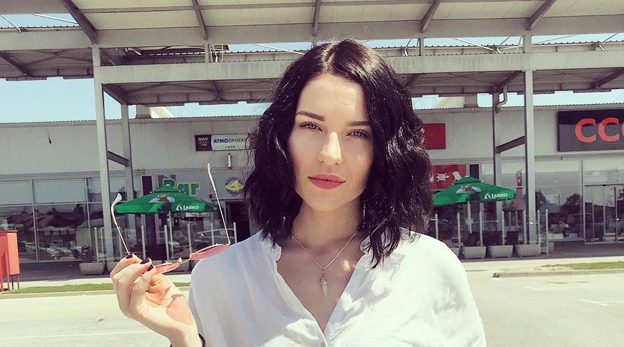 TO vsako poletje za lepo postavo počne Maja Keuc! (foto: Instagram.com/amayaofficial)