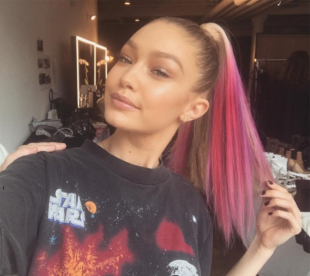 Kratko majico bomo to poletje nosile kot Gigi Hadid! (foto: Profimedia)