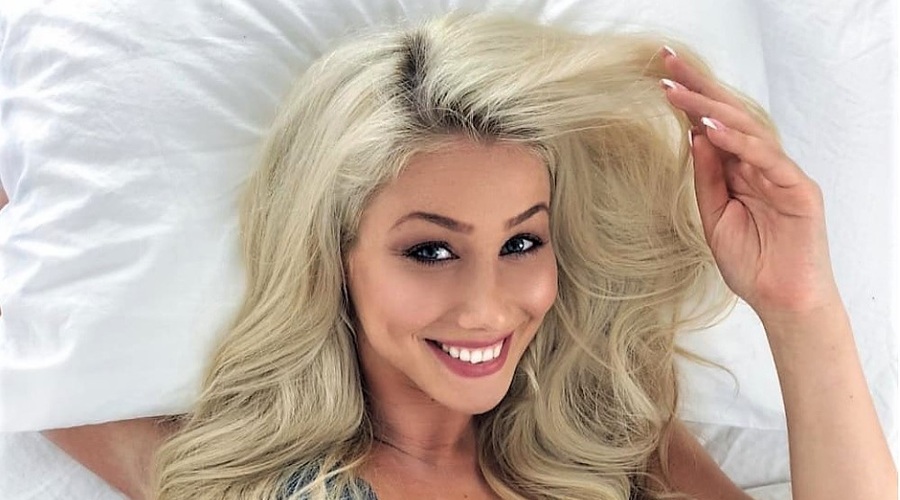 TE vaje Indira izvaja za svojo postavo (trening na prostem) (foto: Instagram/Indira Ekić, inbedwithklara)