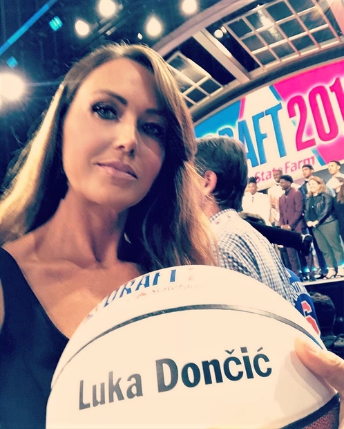 Mirjam Poterbin, nekdanja manekenka in plesalka, danes pa lastnica lepotnega studia, je Američane tako očarala, da so verjetno za kratek …