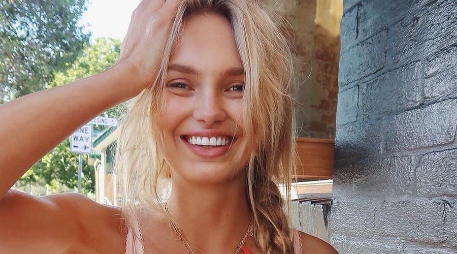 Ta zlata verižica se je letos znašla v omarah VSEH 'it deklet' (+ kako jo kombinirati) (foto: Profimedia)