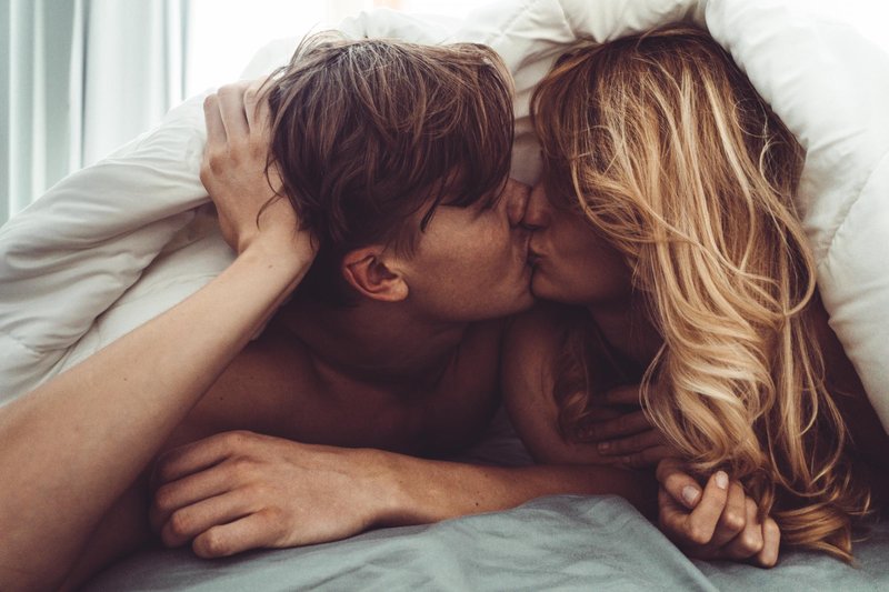 Razkrivamo, kaj točno moraš vedeti pred prvim seksom (nasveti terapevtke) (foto: Getty Images)