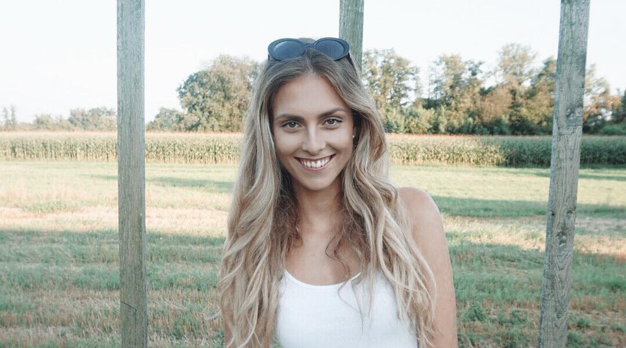 Raziskali smo, kako Adrijana Dimec redno neguje svoje božanske lase (foto: Instagram.com/@adrijanika)