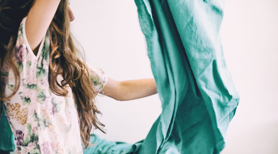 Odprt je NATEČAJ oblikovanja oblačil Stylo powered by MBFWLJ - Prijavi se! (foto: Unsplash.com/Volha Flaxeco)