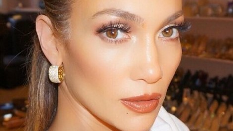 Preprost trik, s katerim boste uspešno prekrili podočnjake in izgledali popolnoma prerojeno