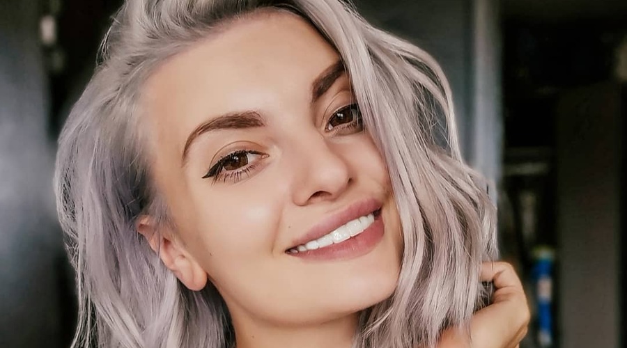 Ella Dvornik: "Moj prvi poljub je bil s punco" - To je razlog! (foto: Instagram.com/@elladvornik)