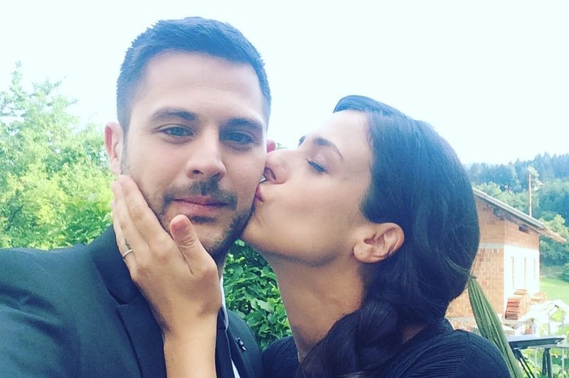 Tadej Pišek (Reka ljubezni) spregovoril o snemanju vročih poljubov z Laro Komar (foto: Instagram.com/@tadej_pisek)