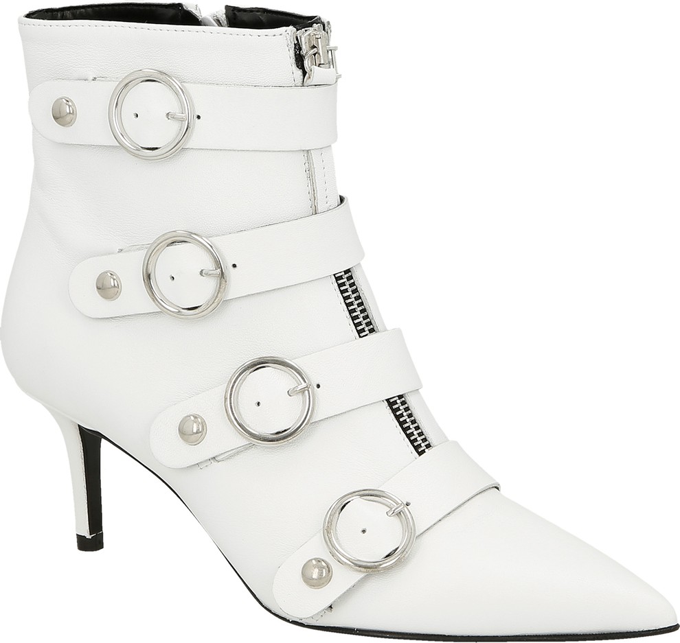 Les Autres, 120 €