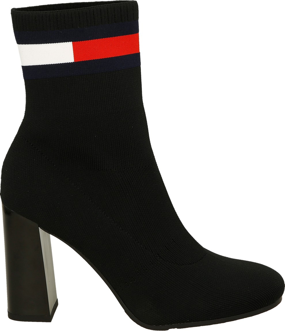 Tommy Hilfiger, 140 €