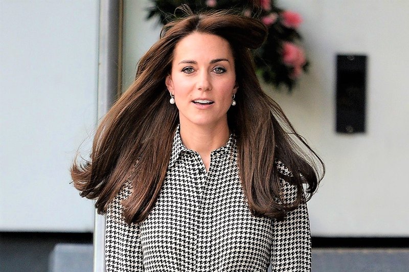 Kate Middleton se je s porodniške vrnila z novo pričesko in novim modnim slogom (foto: Profimedia)