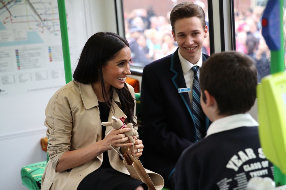 Meghan so najprej podarili plišasto igračko v obliki kenguruja, potem pa še ...