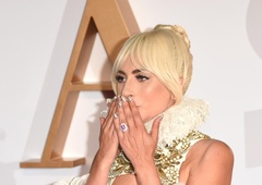 Skrivnostni obisk na snemanju filma Hudičevka v Pradi 2