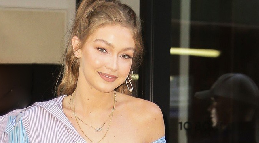 Vračajo se tudi tvoje NAJ HLAČE iz preteklosti (tako jih kombinira Gigi Hadid) (foto: Profimedia)