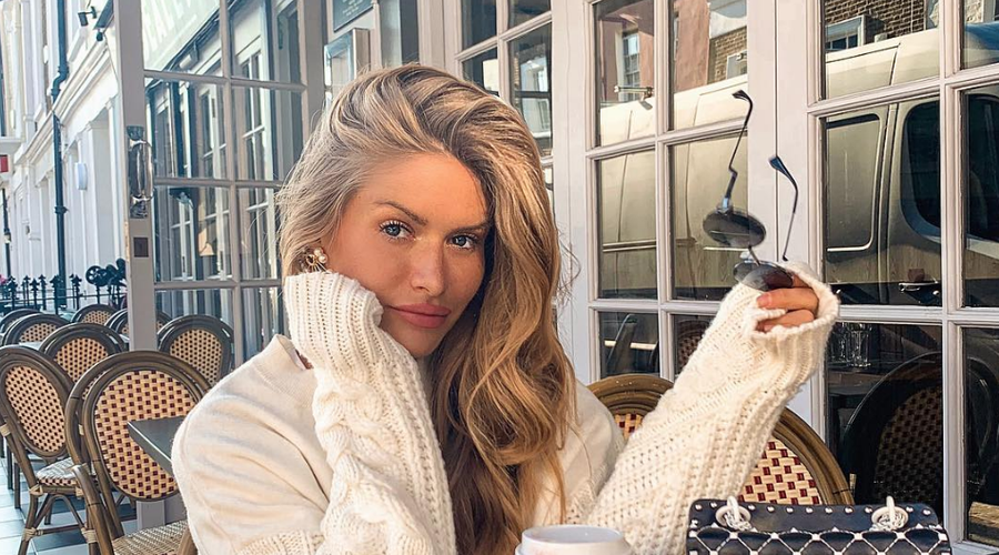 Ideja za ZELOOO moden in udoben jesenski outfit (+ namig za TOP Instagram fotko) (foto: Instagram.com/majamalnar)