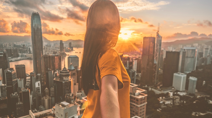 Če bi vedela, da je jutri tvoj zadnji dan, kaj vse bi želela še narediti? (100 idej za ustvarjanje nepozabnih spominov) (foto: Unsplash/Elvis Ma)