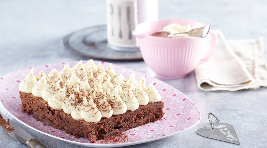 RECEPT: Za TE slastne nutelline brownije potrebuješ SAMO tri sestavine! (v manj kot 30 minutah) (foto: Profimedia)