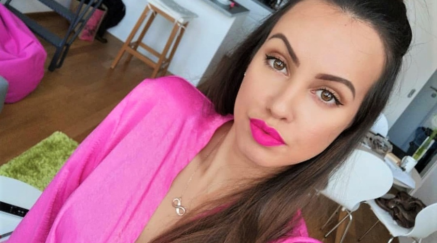 VIDEO: Lepa afna pravi, da je TOLE 👇'IT' maska letošnje noči čarovnic 🎃 (foto: Instagram/Lepa Afna)