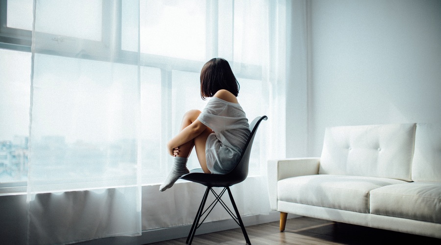 'Pomembno je da veš: V svoji osamljenosti nisi sama' (foto: Unsplash.com/Anthony Tran)