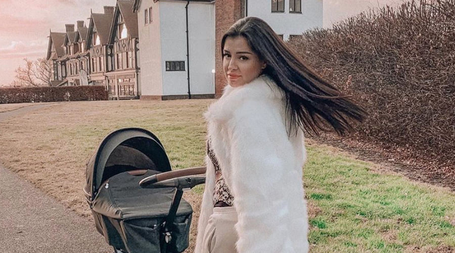 Uau! Poglej, kako mesec dni po porodu izgleda Sanja Grohar (foto: Instagram.com/sanjagrohar)