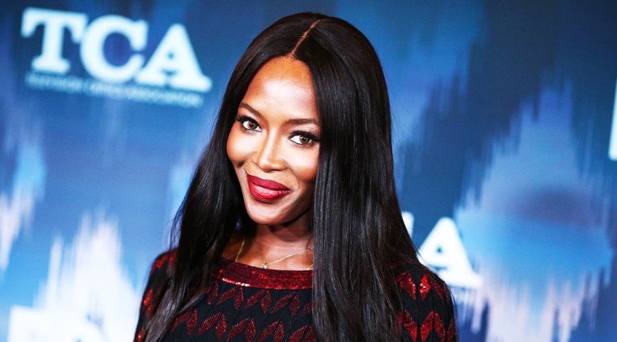 Naomi Campbell že leta nosi lasuljo, zdaj pa je KONČNO pokazala, kako izgleda brez nje (foto: Profimedia)