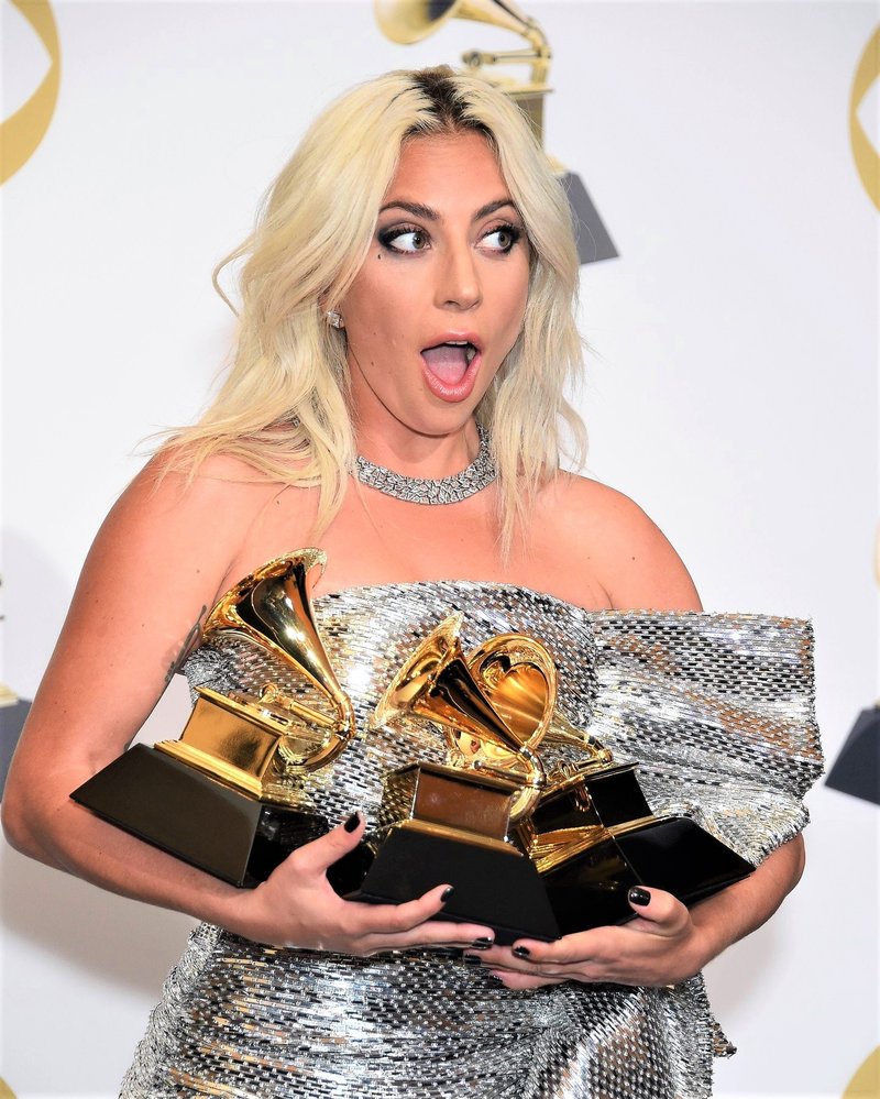 VIDEO: Lady Gaga na Grammyjih spet ukradla vso pozornost (in to ne na odru!) (foto: Profimedia)
