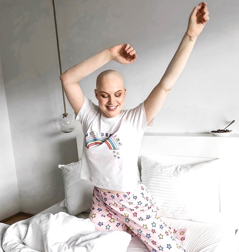 "Z nasmeškom premagujem stranske učinke kemoterapije" (zgodba mlade Slovenke, ki je zbolela z rakom) (foto: https://www.instagram.com/asajovic/)