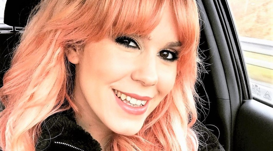 Nika Zorjan je ostrigla svoje lase in mi smo navdušeni! (foto: Instagram/nikazorjan)