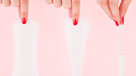 Močni menstruaciji lahko kljubuješ, če boš med ciklom uživala le TAKŠNO hrano
