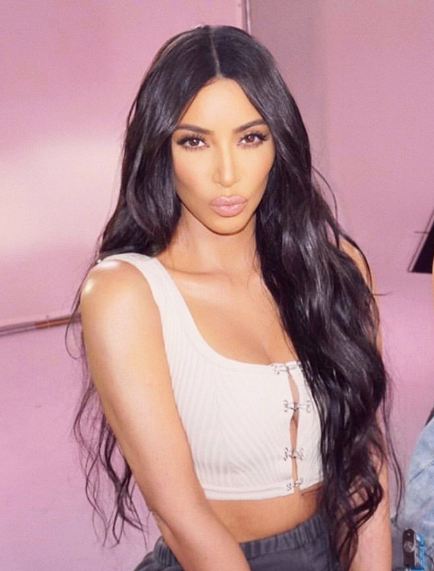 TEGA, kar je Kim Kardashian naznanila včeraj, NI pričakoval nihče (ne gre za nosečnost!) (foto: Profimedia)