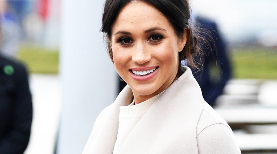 Našli smo (zelo) UGODNO različico najljubših čevljev Meghan Markle (kupiš jih lahko tudi pri nas!) (foto: Profimedia)
