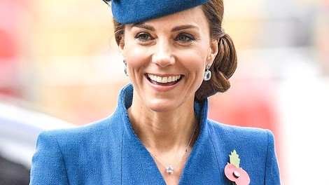 Kate Middleton je v teh dneh popolnoma OSVOJILA kraljico (kraljica ji je podarila nekaj zelo REDKEGA)