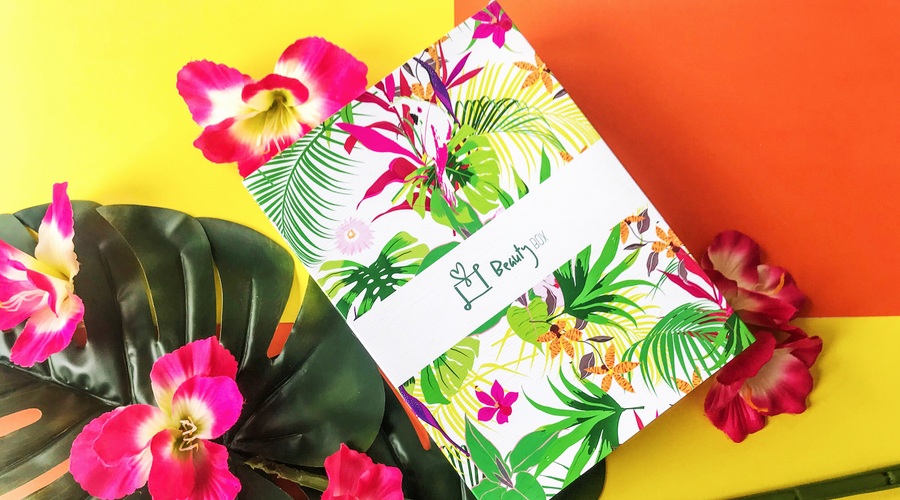Beauty Box meseca maja te je presenetil z NAJBOLJ priljubljenim slovenskim izdelkom ta hip (foto: Nina Skok)