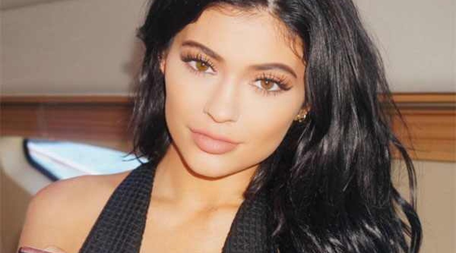 Kylie Jenner je odstranila lasne podaljške, in TAKO je VIDETI v resnici (foto: Profimedia)