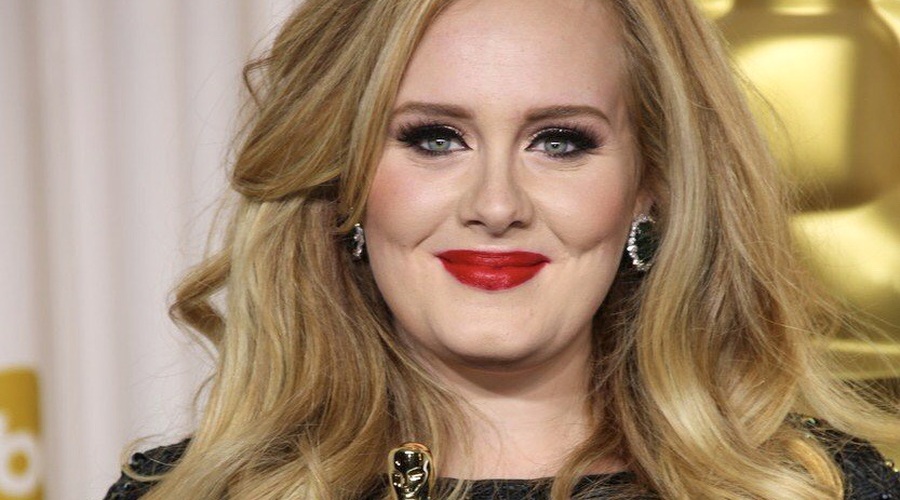 TAKO Adele izgleda, odkar se je ločila od svojega moža (namig: seksi, kot še nikoli) (foto: Profimedia)