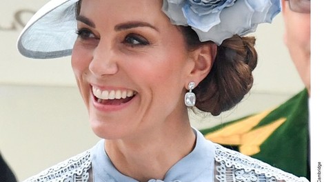Top TRIK Kate Middleton, ki poskrbi, da se ji čevlji ne sezuvajo