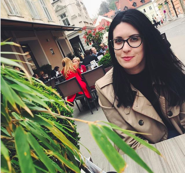 Če boš upoštevala TA nasvet, boš tudi ti lahko izdala svojo knjigo (svetuje mlada pisateljica Lara Paukovič) (foto: Instagram)