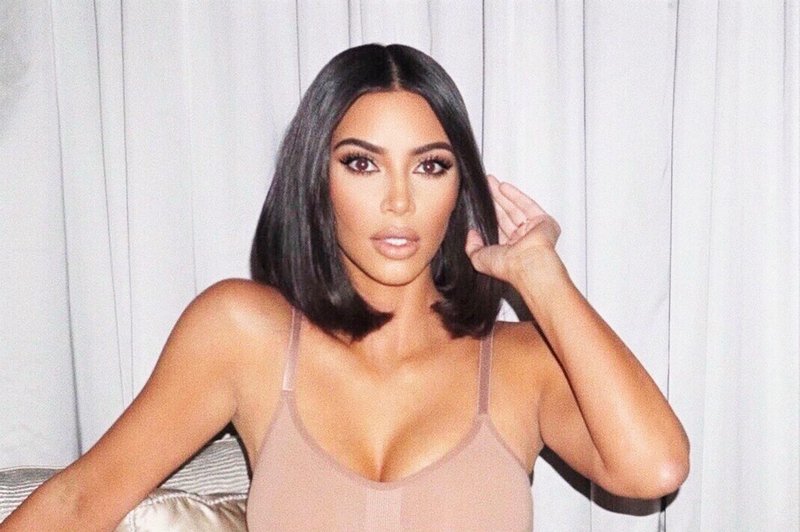 Tudi tebe zanima, kje je Kim Kardashian na Emmyjih 'kiksnila'? Tukaj 👇 (foto: Profimedia)