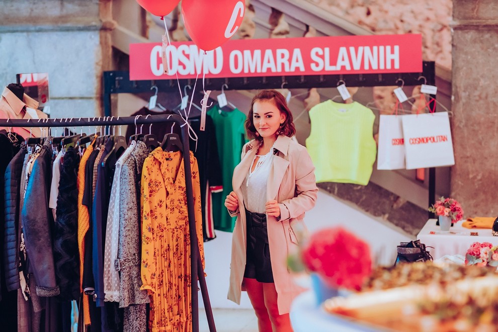 ... pobrskale so lahko po omari slavnih in kosih, ki so jih s seboj prinesli naši gostje. ❤️ Te zanima, …