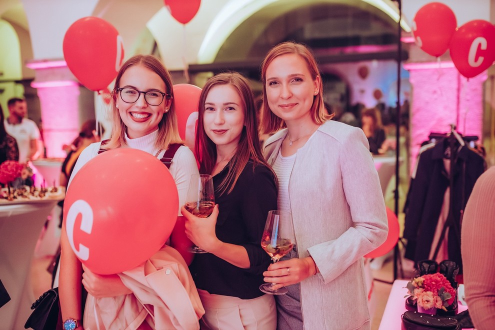 (FOTO + VIDEO) Poglej, kako HUDOOOOO smo se imele na 3. Cosmo konferenci 😍