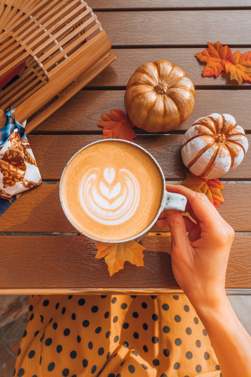 Obožuješ bučno kavo (aka pumpkin spice latte)? TAKO jo narediš doma (recept) (foto: Unsplash.com/Heidi Kaden)