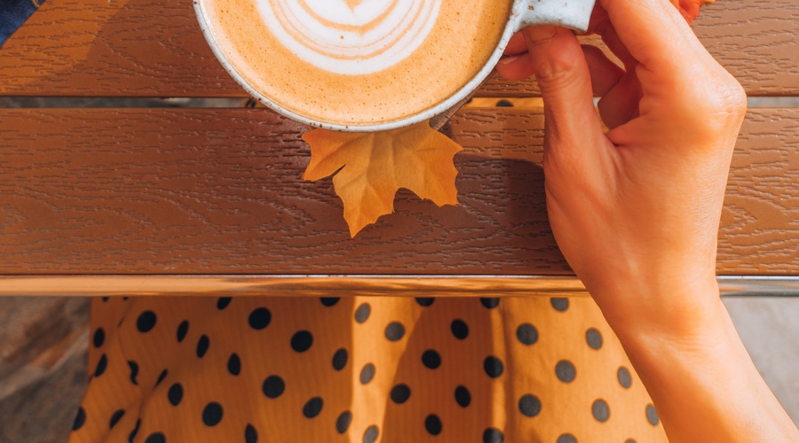 Obožuješ bučno kavo (aka pumpkin spice latte)? TAKO jo narediš doma (recept) (foto: Unsplash.com/Heidi Kaden)