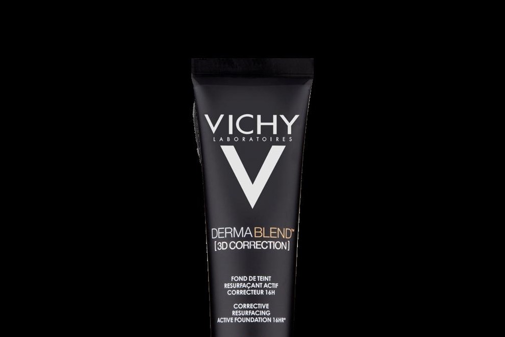 Priljubljen puder zagotavlja obstojnost do 16 ur in je primeren za prekrivanje trdovratnih znakov mastne kože.<br />
<br />
Vichy Dermablend Fluid Corrective Foundation, 30 ml (22,66 €)