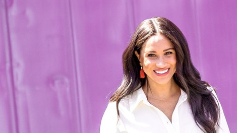 Poglej OBLEKO, za katero je Meghan Markle odštela več kot 100 tisoč evrov
