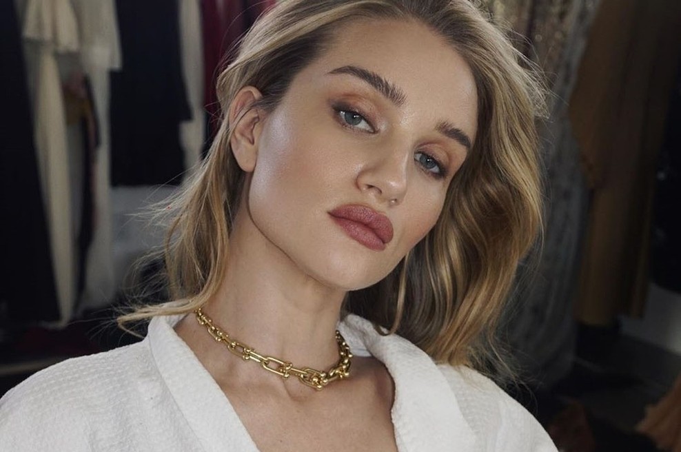 Paž iz 90-ih se je vrnil skozi velika vrata – in nosi posebno sporočilo tistih, ki so se že odločile za to pričesko (foto: Profimedia)