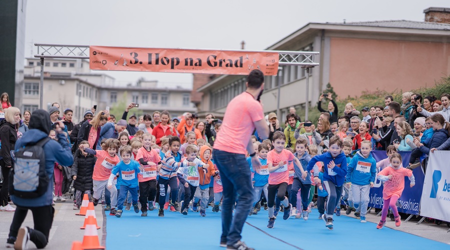Napovedujemo: 4. tek za otroke na Pediatrični kliniki Hop na grad (foto: Amadej Rožman)