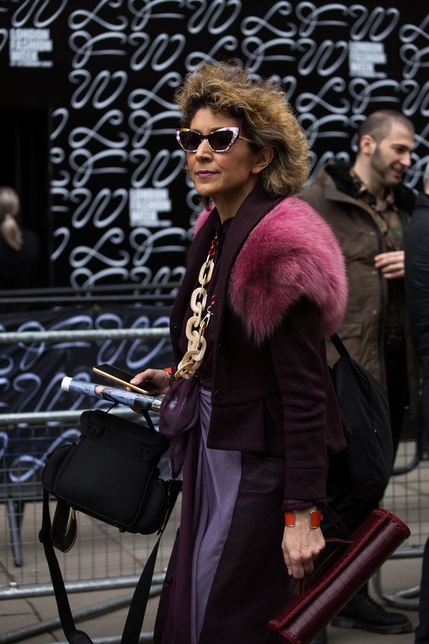 Najlepši stajlingi z ulic modnega tedna v Londonu (izbor Elle uredništva)