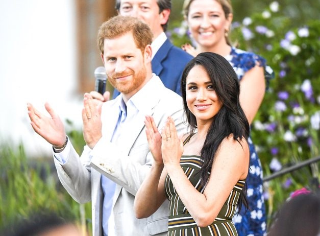 Ko smo se že spraševali, kaj točno v Los Angelesu počneta Harry in Meghan, smo dobili tako huuud odgovor, da …